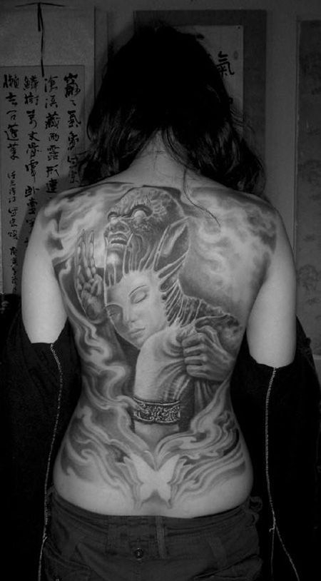 女生满背阎王纹身图案