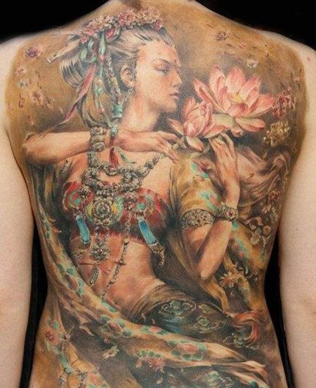 满背精美的仙女纹身图案