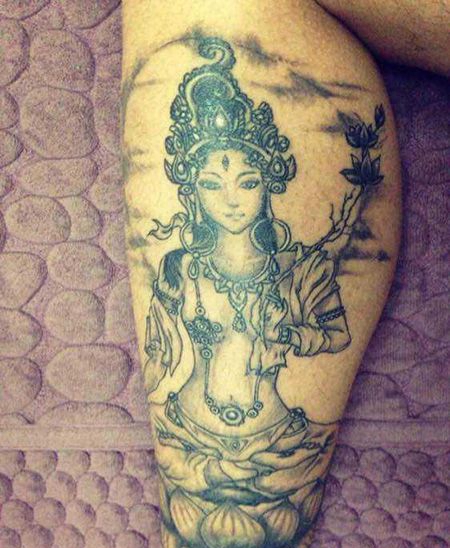 小腿度母纹身图案