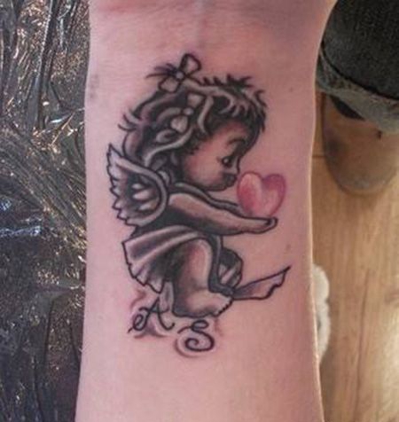 手腕丘比特纹身图案
