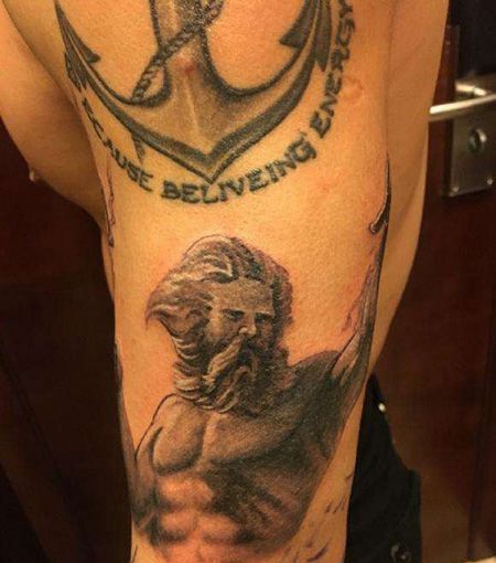 大臂波塞冬纹身图案