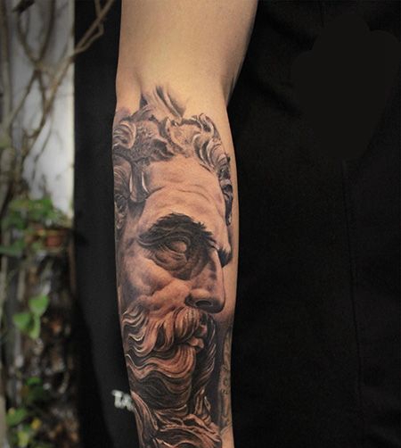 手臂波塞冬纹身图案