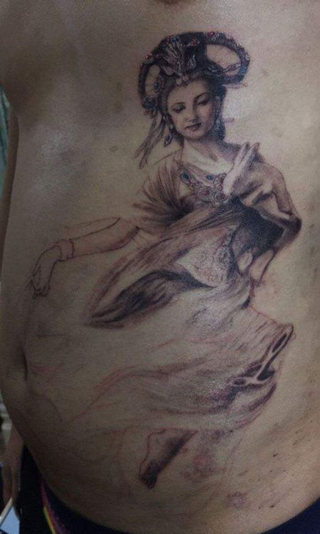 腹部嫦娥纹身图案