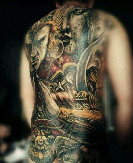 满背彩色韦陀纹身图案