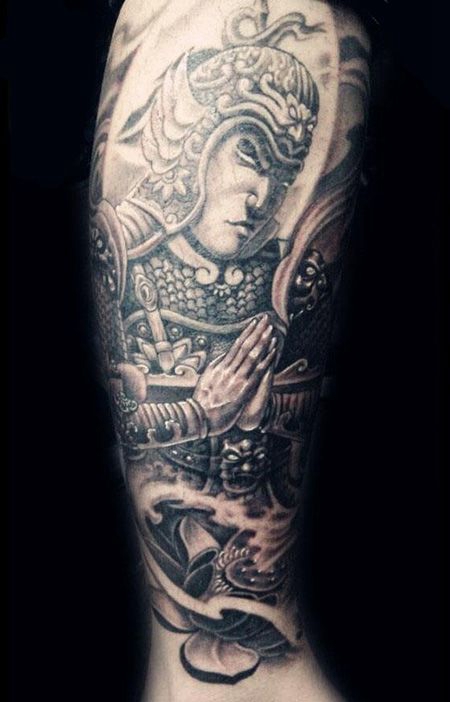 小腿黑灰色的韦陀纹身图片