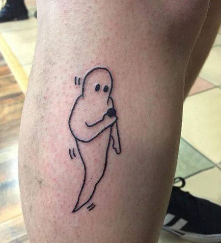 小腿简单的幽灵纹身图案