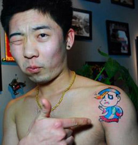 肩部中国僵尸纹身图案