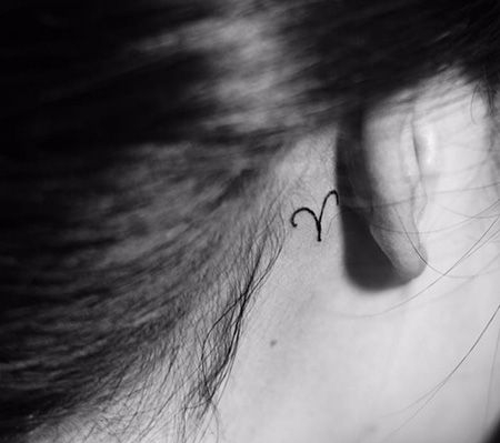耳后白羊座纹身图案