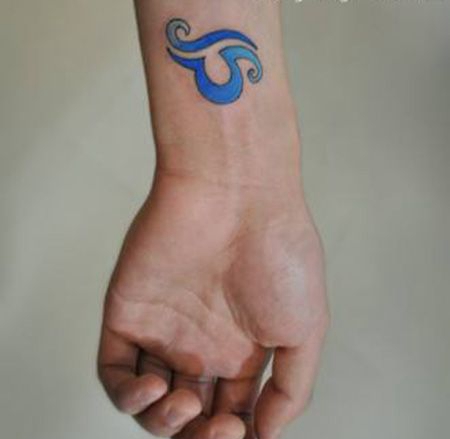 手腕蓝色天秤座纹身图案