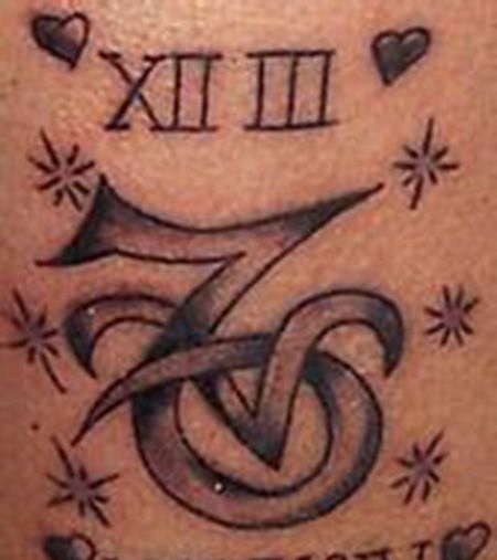 背部摩羯座纹身图案