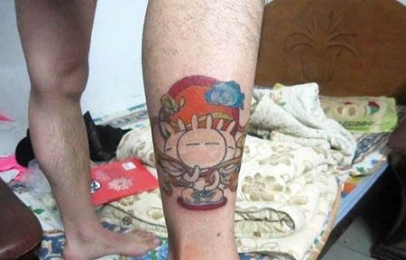 小腿兔斯基纹身图案