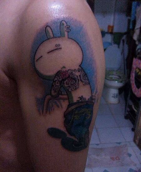 大臂社会人兔斯基纹身图案