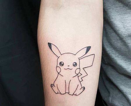 手臂简约的皮卡丘纹身图案
