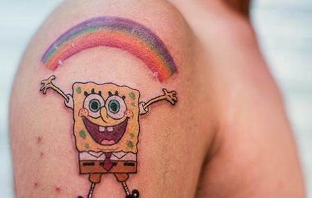 大臂海绵宝宝彩虹纹身图案
