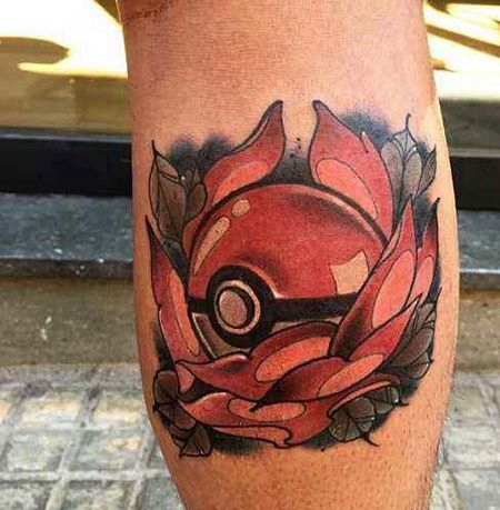 小腿神奇宝贝精灵球纹身图案