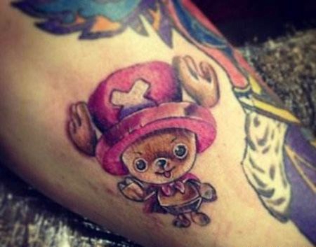 小腿乔巴纹身图片