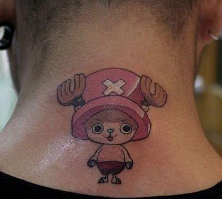 颈部乔巴纹身图案