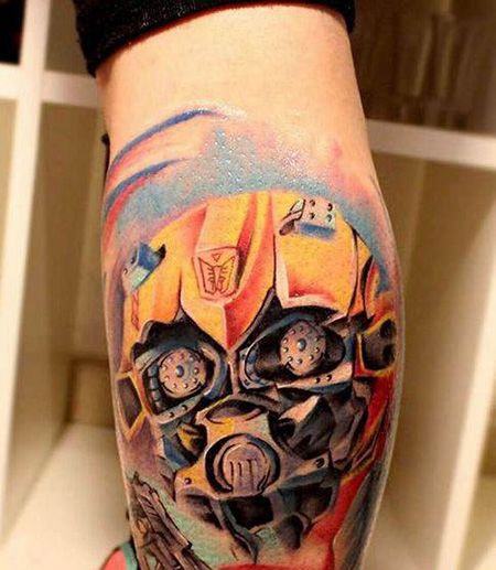 小腿大黄蜂变形金刚纹身图片