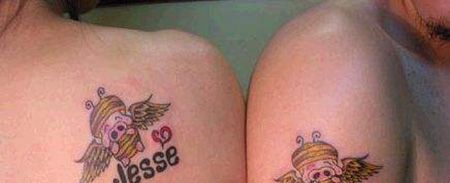 情侣肩部麦兜纹身图案