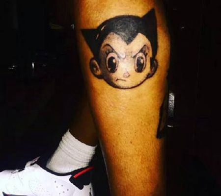 小腿铁臂阿童木纹身图案