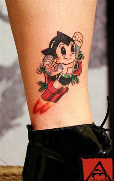 脚踝阿童木纹身图案