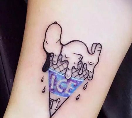 手臂史努比冰激凌纹身图案