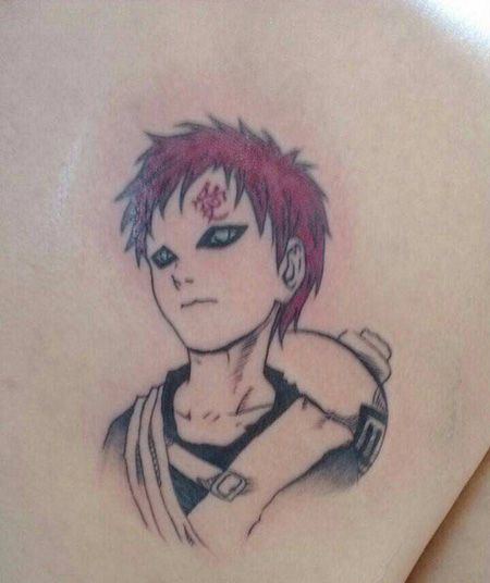 肩部我爱罗纹身图案