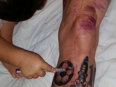 小腿足球纹身图案