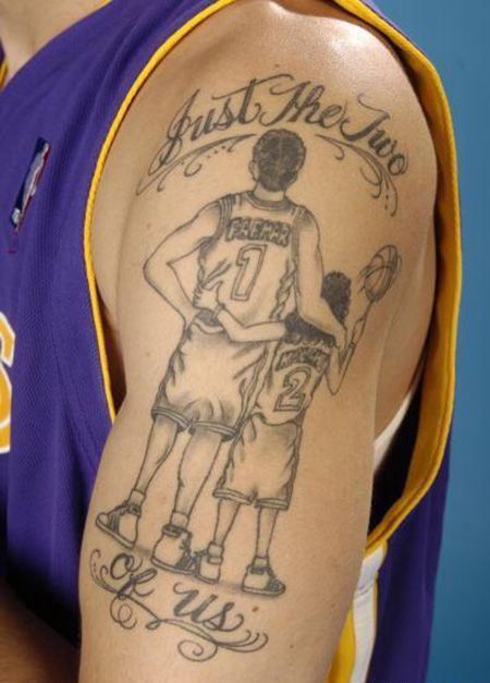 大臂大人小孩和篮球纹身图案