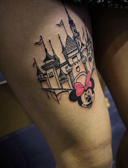 大腿城堡和米妮纹身图案