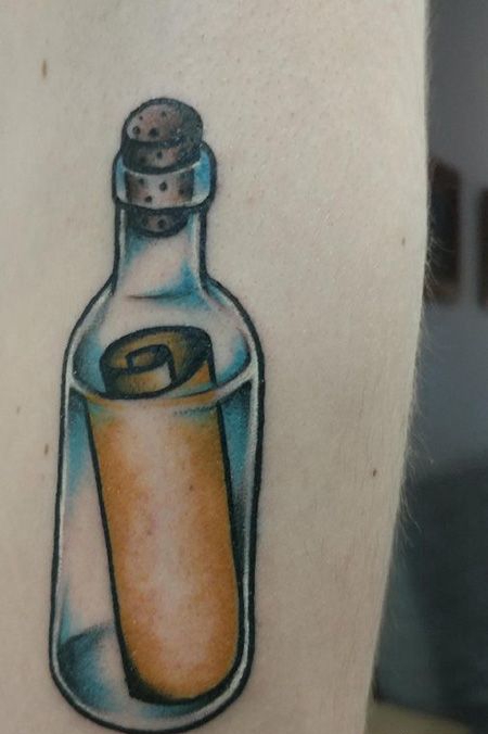 小腿好看的漂流瓶纹身图案