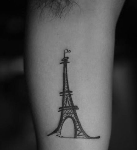 大臂内侧埃菲尔铁塔纹身图案