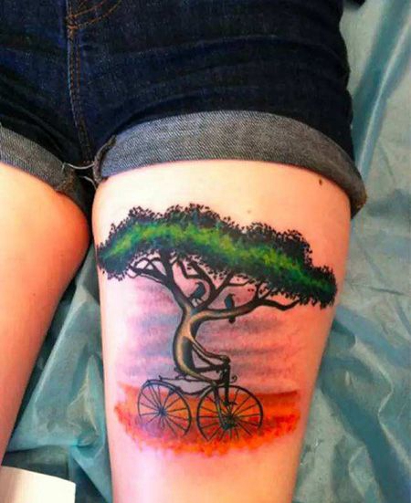 大腿有创意的自行车纹身图案