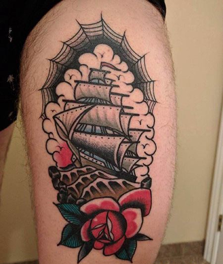 大腿帆船蜘蛛网纹身图案