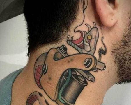 男士颈部纹身机纹身图案