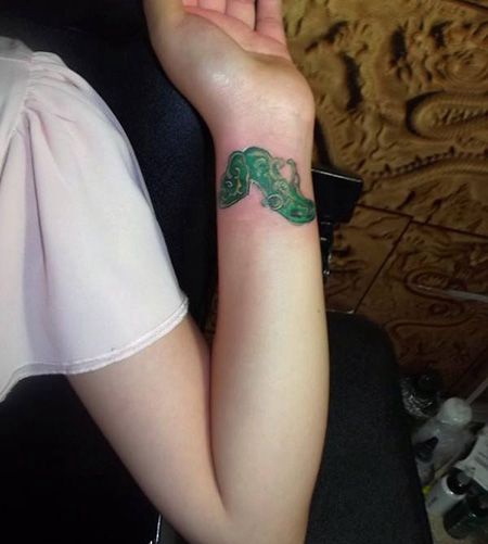 手腕玉如意纹身图案