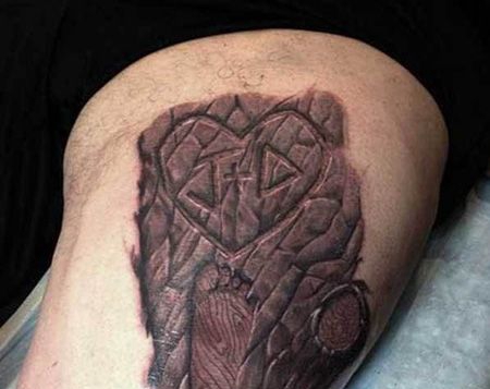 大臂石头纹身图案