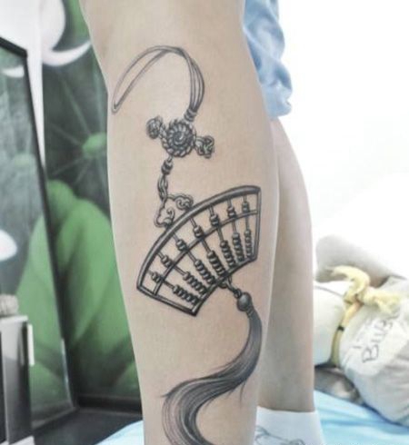 小腿算盘纹身图案