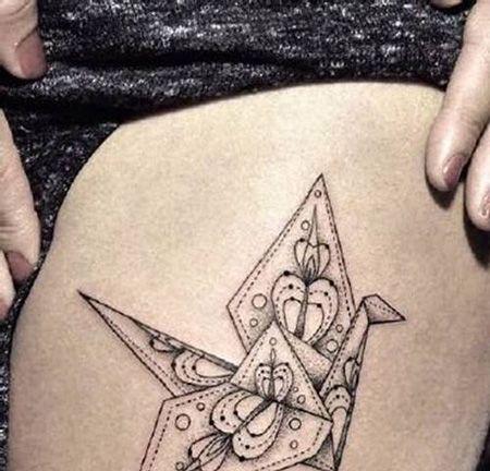 大腿千纸鹤纹身图片