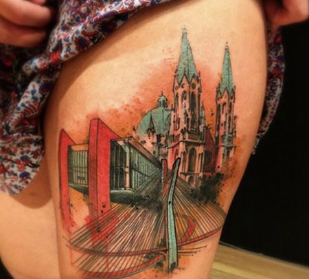 大腿彩色教堂纹身图案