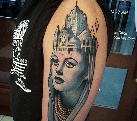 大臂个性教堂纹身图案