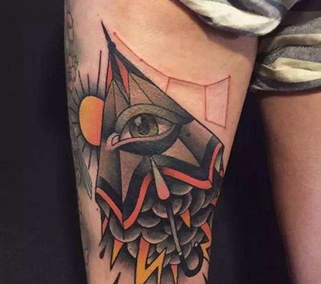 大腿个性雨伞闪电纹身图案