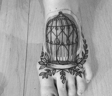 脚背鸟笼纹身图案