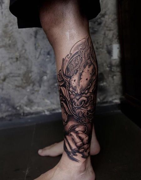 小腿帅气的牛魔王纹身图片