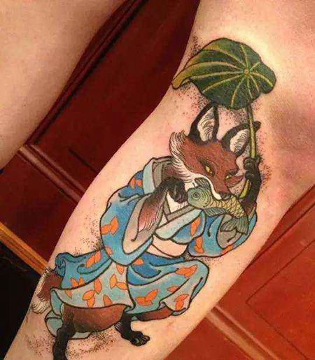 小腿浮世绘风格的狐狸纹身图案