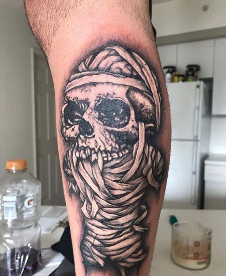 小腿个性的木乃伊纹身图案