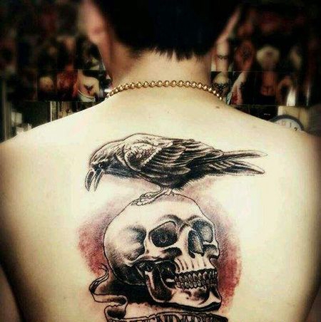 背部经典的敢死队纹身图案