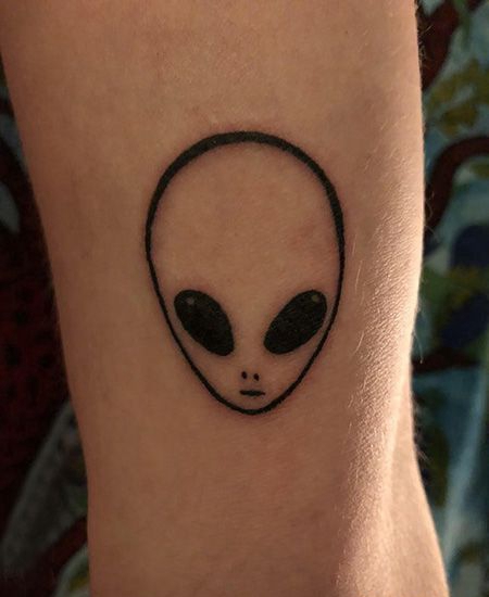 大臂外星人头纹身图案