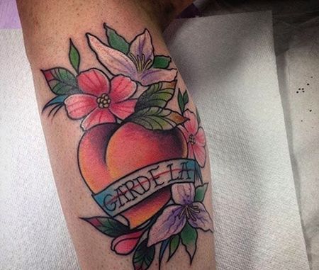 小腿newschool桃子纹身图案