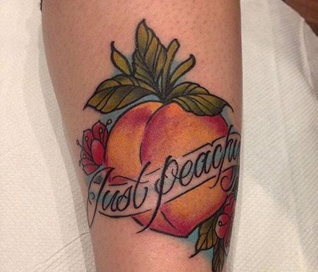 小腿水蜜桃和英文纹身图片